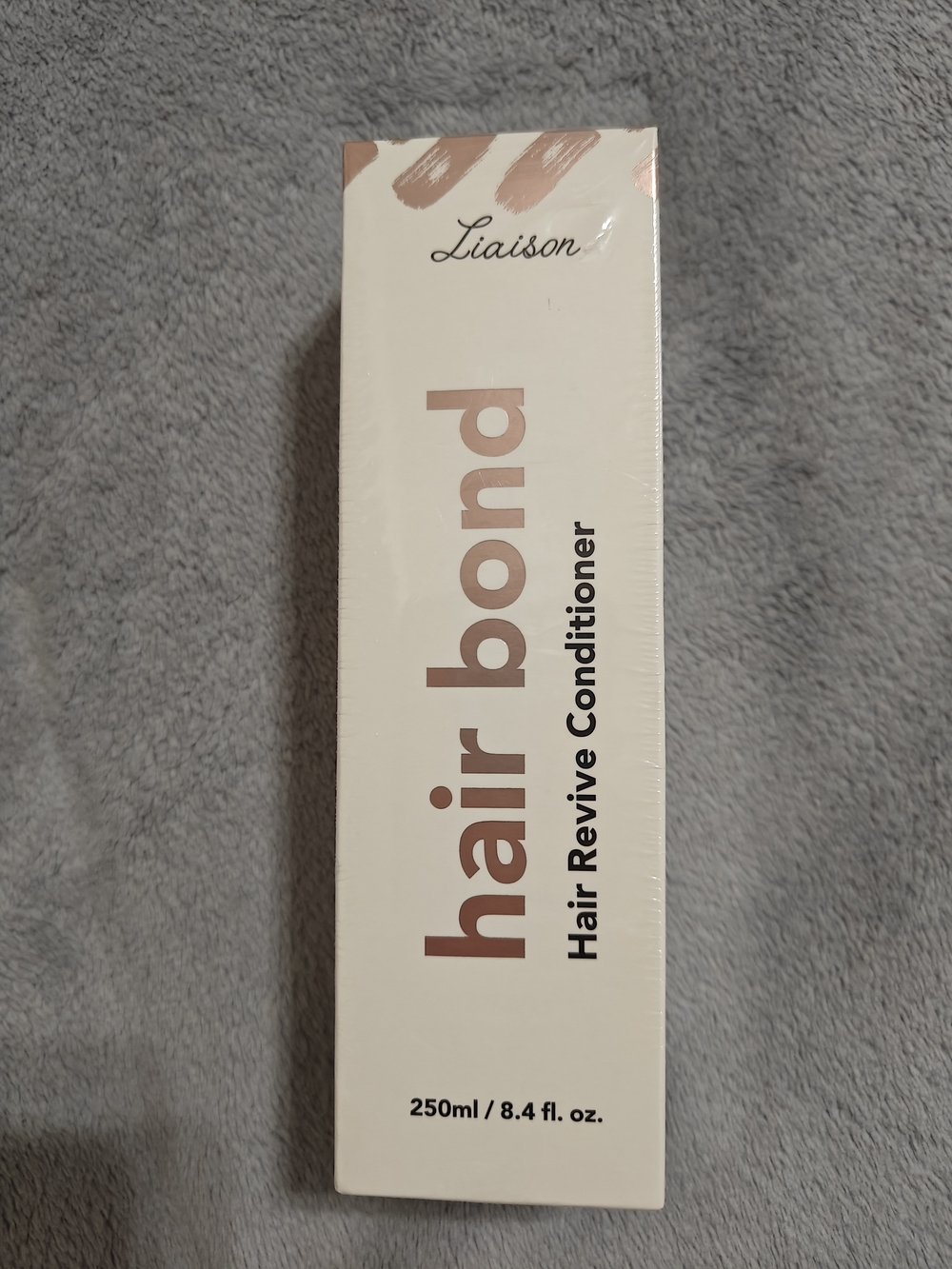 Hair Bond Hair Revive Conditioner — Beige/Pink